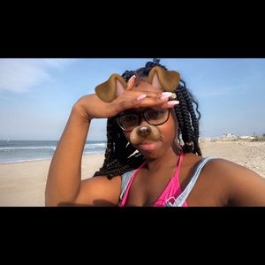 Meet your Posher, Bess